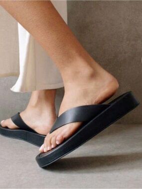 ALOHAS Chunky Flip Flop (Overcast Sandal)